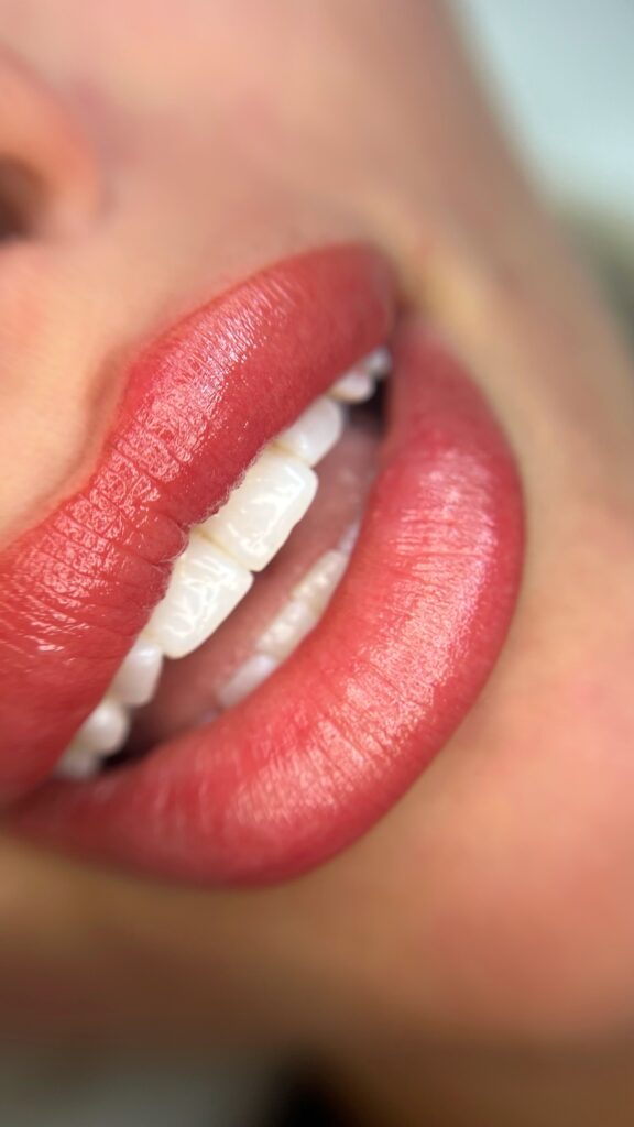 Lip blush